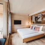 Otel Adler 4*