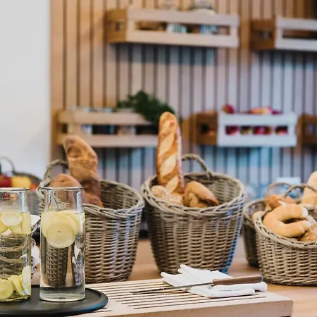 Adler Hotel 4*